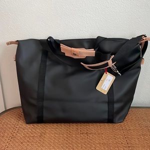 Jon Hart Daytripper Black Bag NWT #1560VI